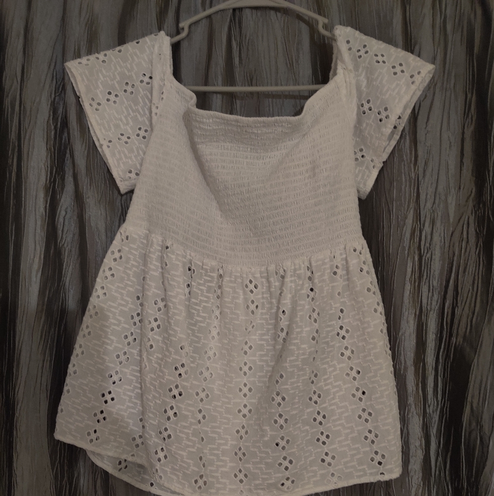 LOFT Beautiful back bowtie top